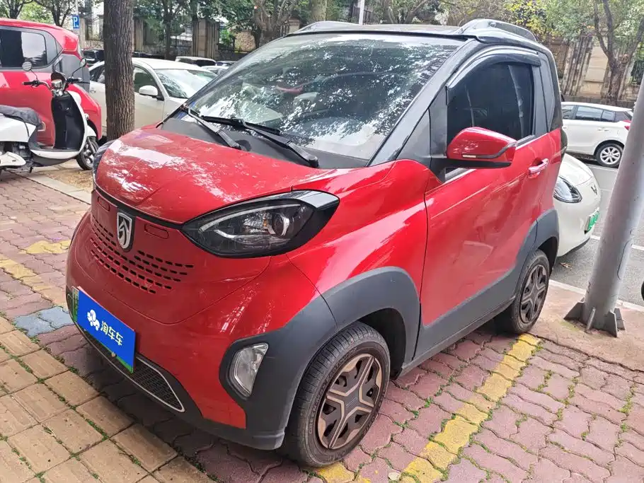 Baojun E100