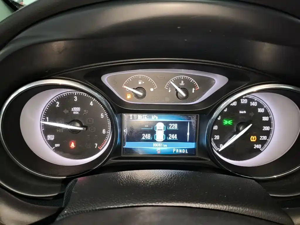 Buick Envision Plus — миниатюра 12