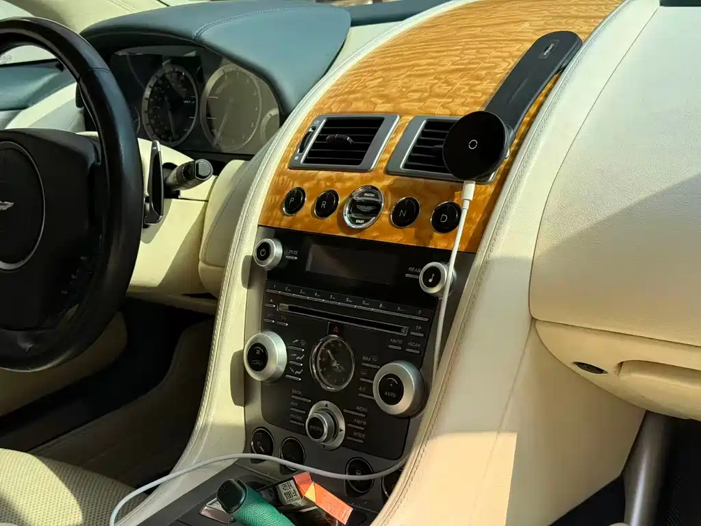 Aston Martin Rapide 2010 6.0L