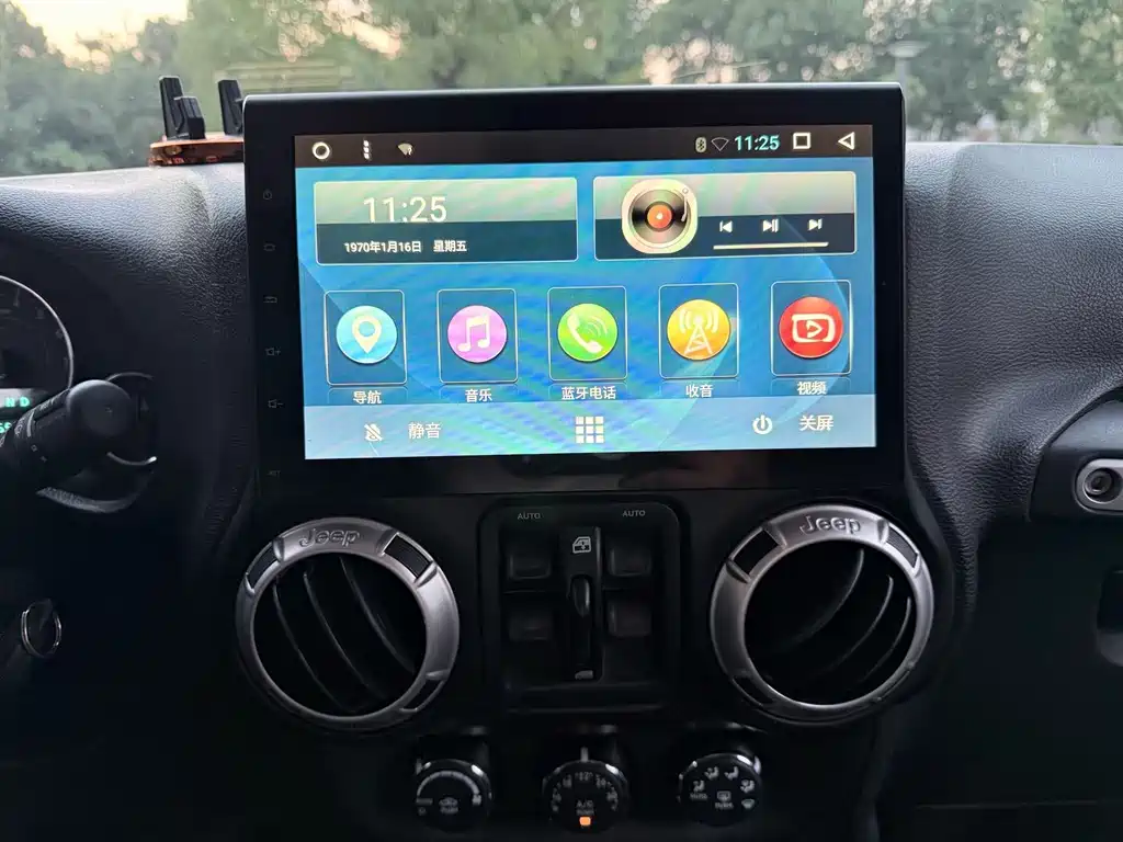 Jeep Wrangler — миниатюра 12