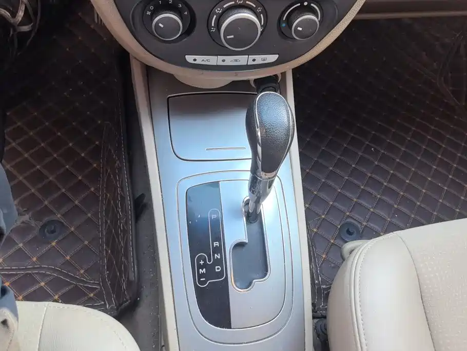 Buick Excelle — миниатюра 16