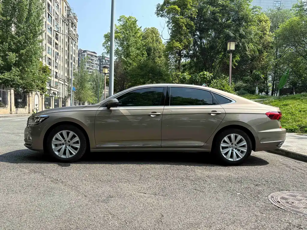 Volkswagen Passat 2019 330TSI Elite VI