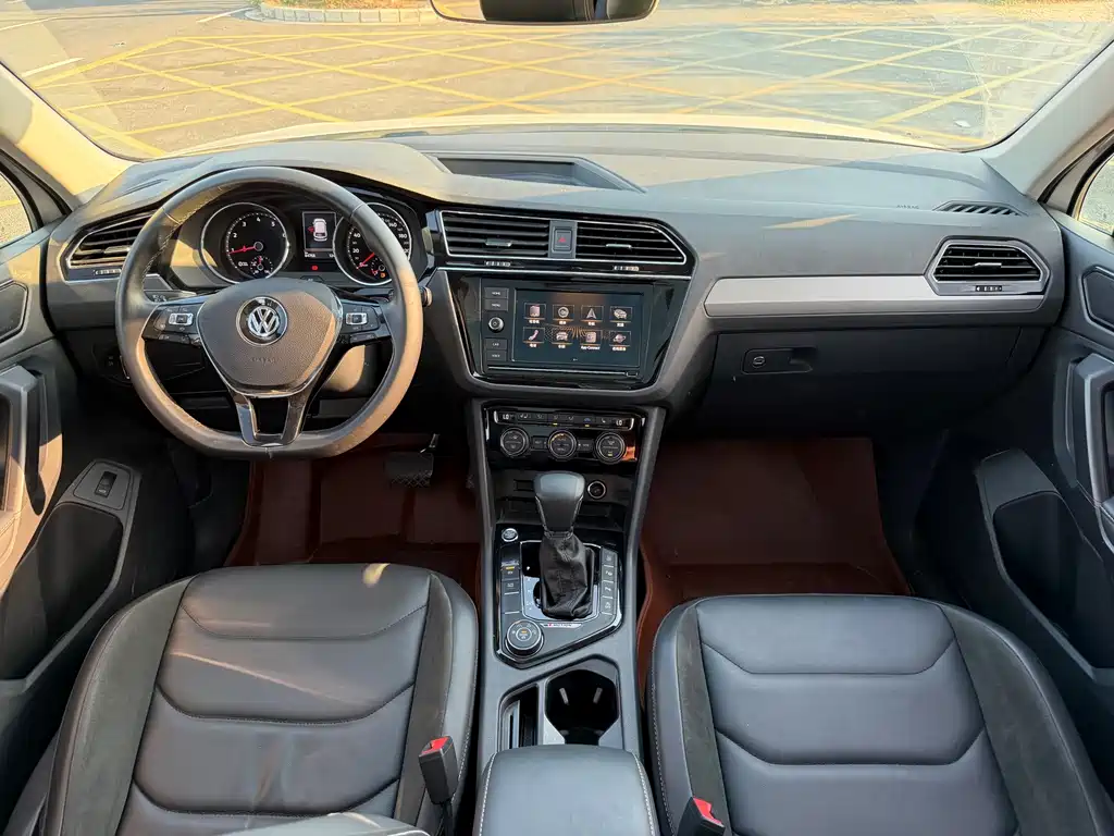 Volkswagen Tiguan L — миниатюра 5