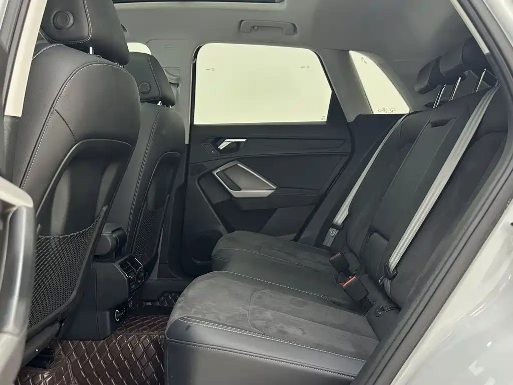 Audi Q3 2022 35 TFSI