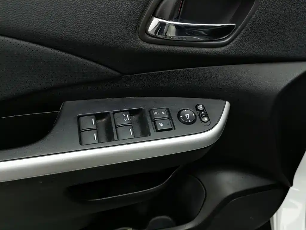 Honda CR-V — миниатюра 9