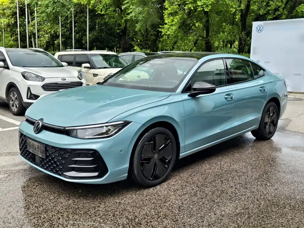 Volkswagen Passat 2025 Pro 380TSI