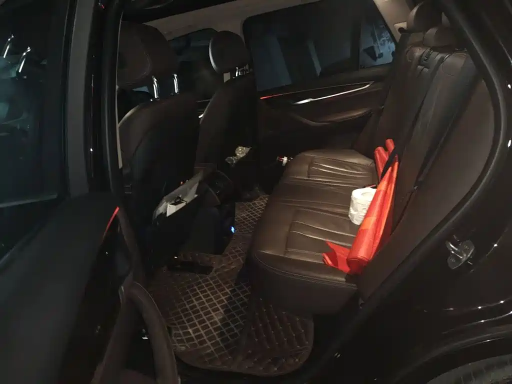 BMW X5 (Import) — миниатюра 13