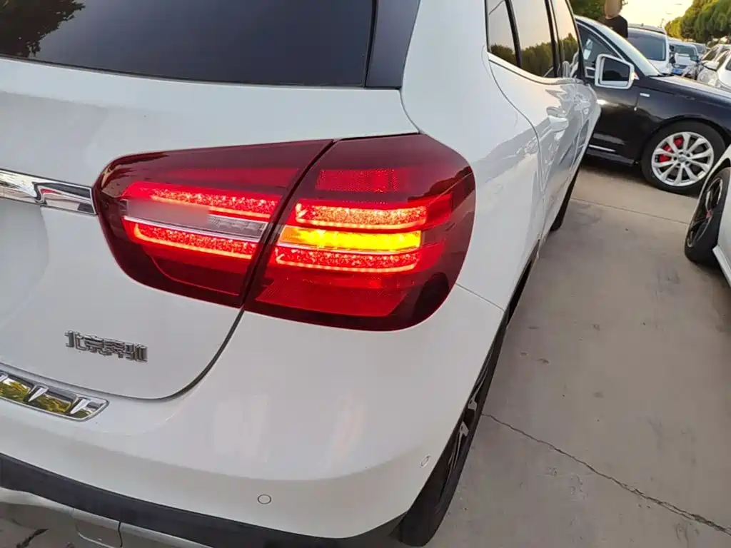 Mercedes-Benz GLA — миниатюра 8