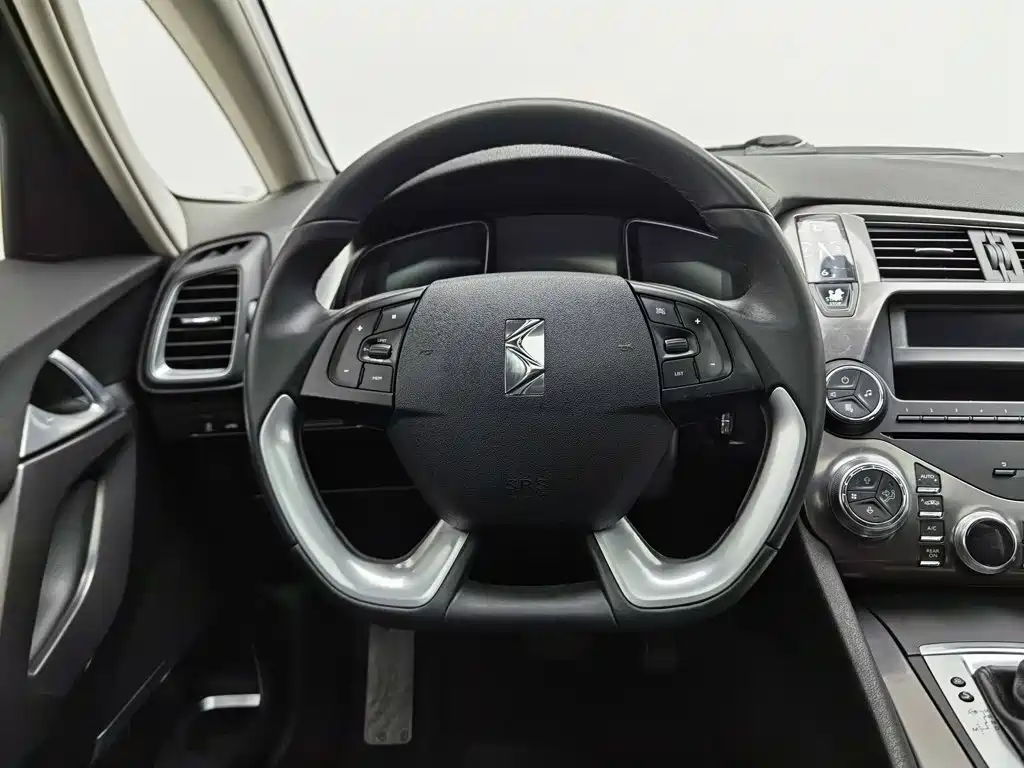 DS DS 5 — миниатюра 11
