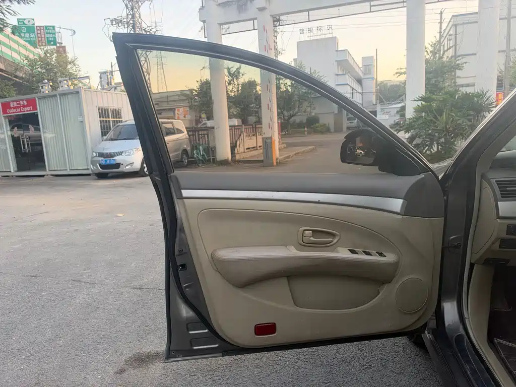 Nissan Sylphy — миниатюра 10