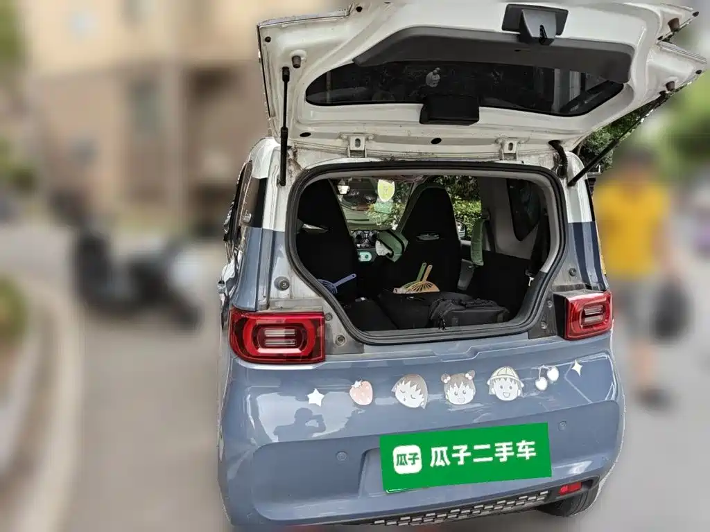 Wuling MINIEV — миниатюра 20