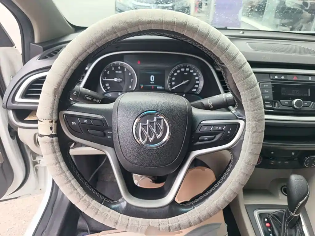 Buick Excelle — миниатюра 17