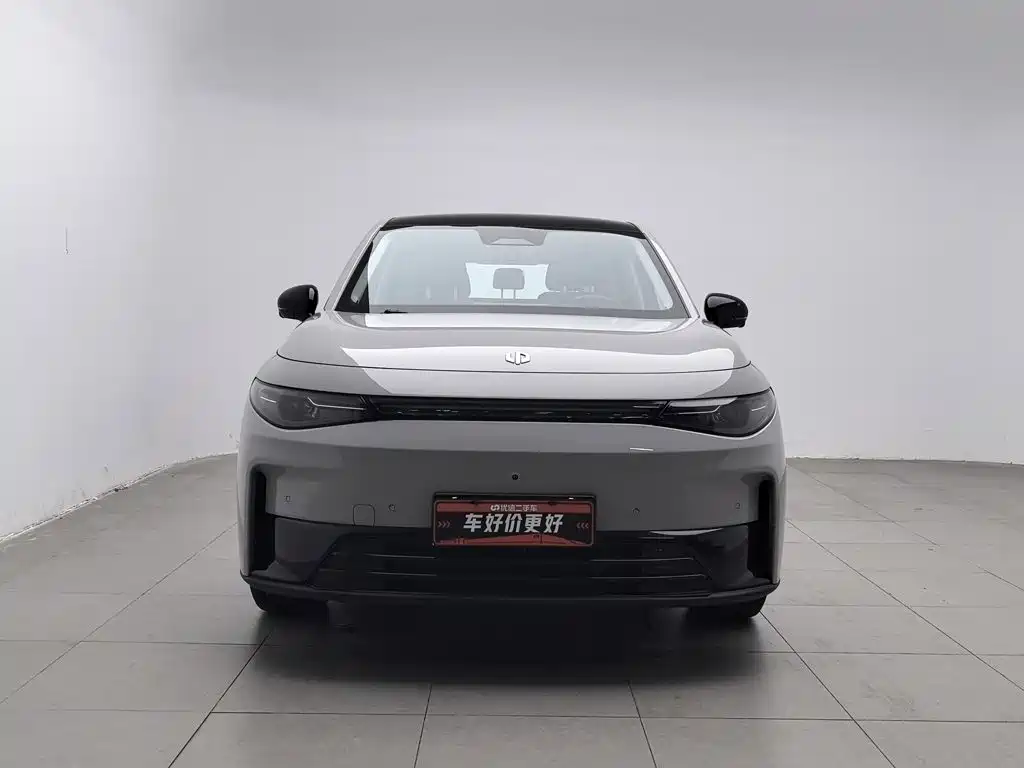 Leapmotor Leapmotor C10 — миниатюра 3