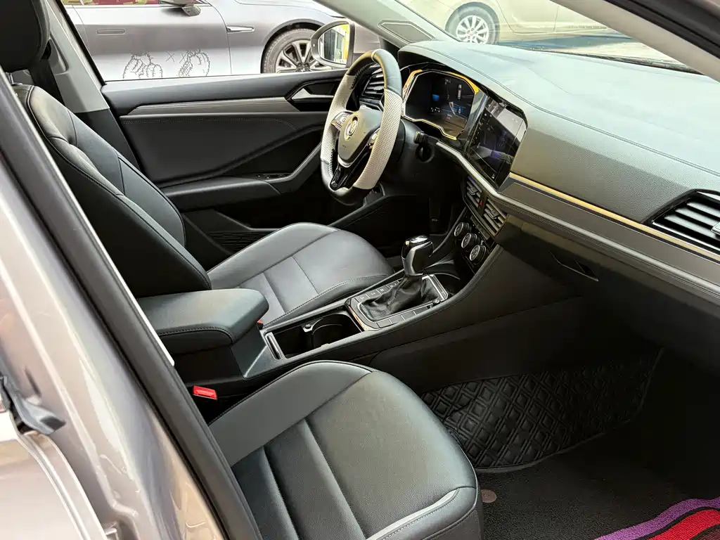 Volkswagen Sagitar — миниатюра 6