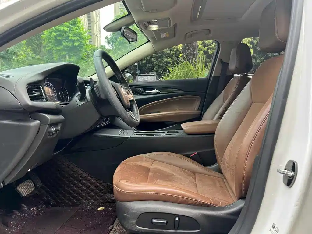 Buick Regal — миниатюра 4