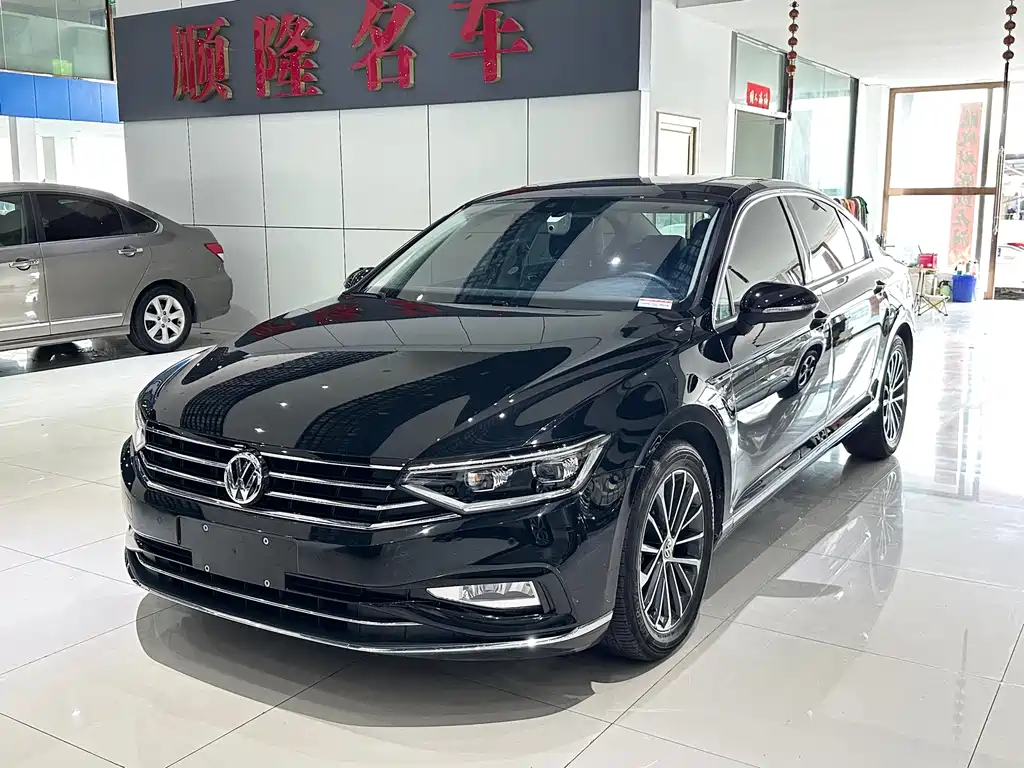 Купить Volkswagen Magotan