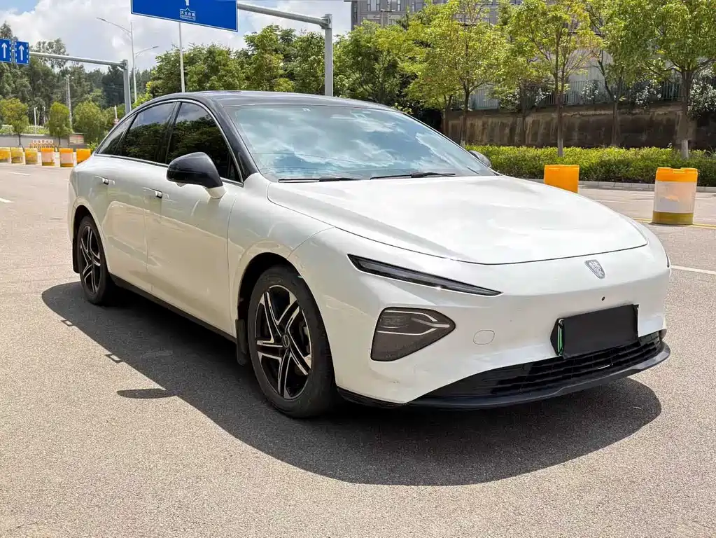 Roewe D7