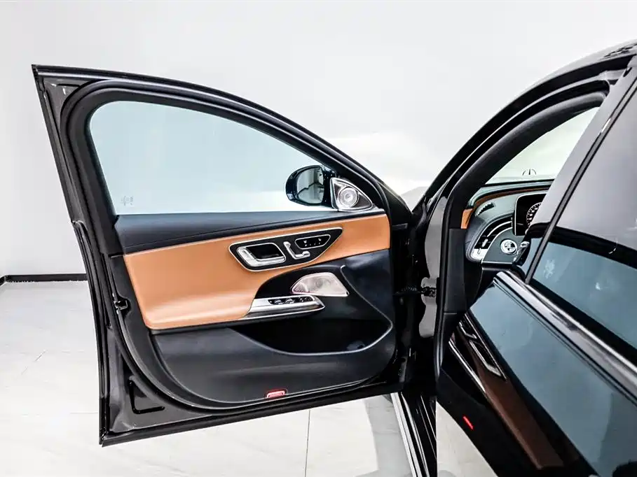 Mercedes-Benz E-Class E 2024 E 300 L Fashion