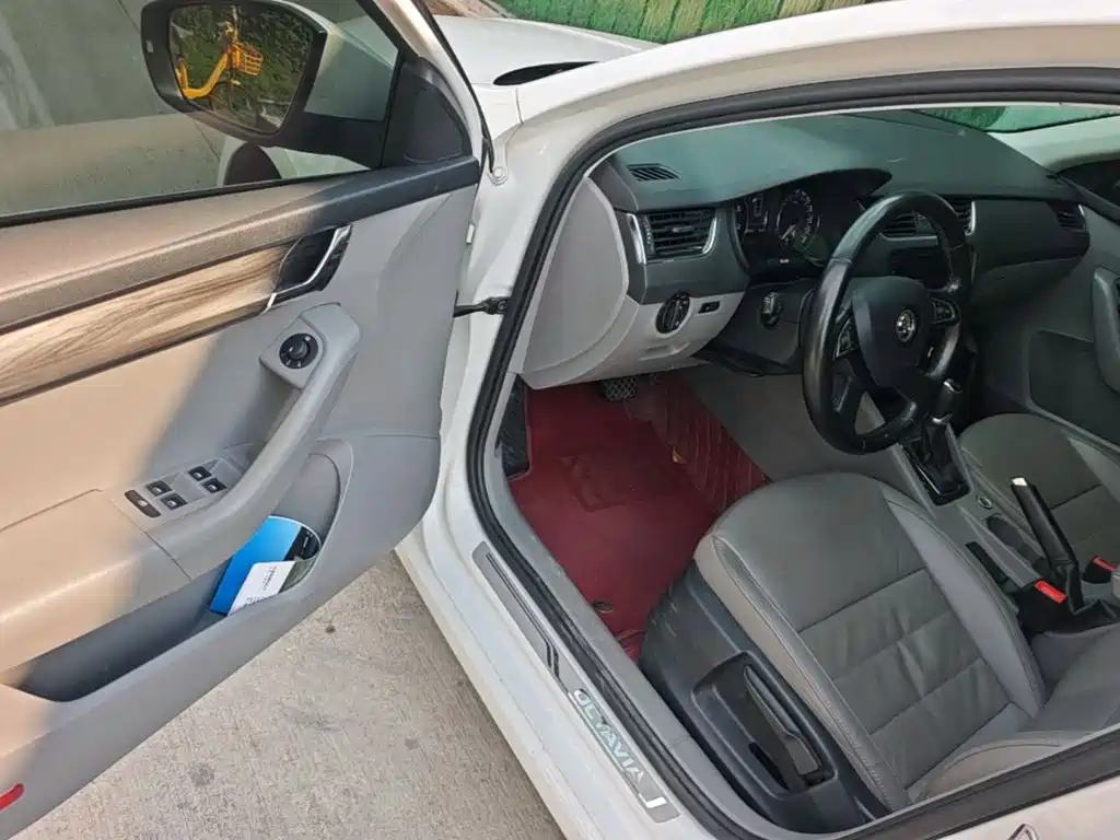 Skoda Octavia — миниатюра 16