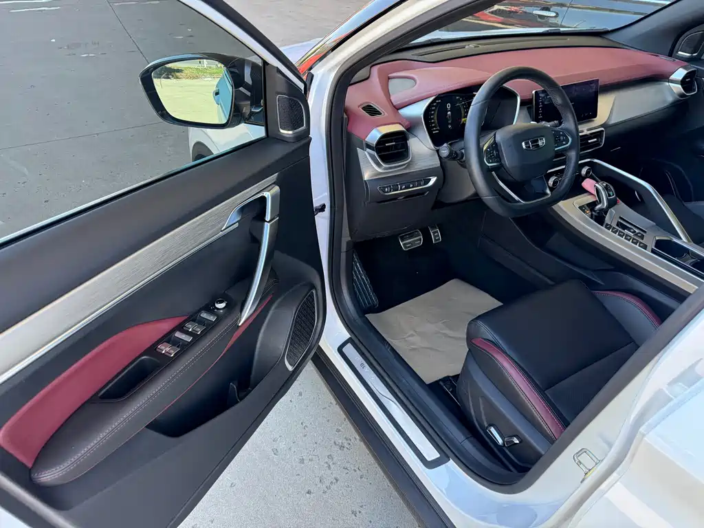 Geely Binyue 2019 Sport 260T DCT Battle VI