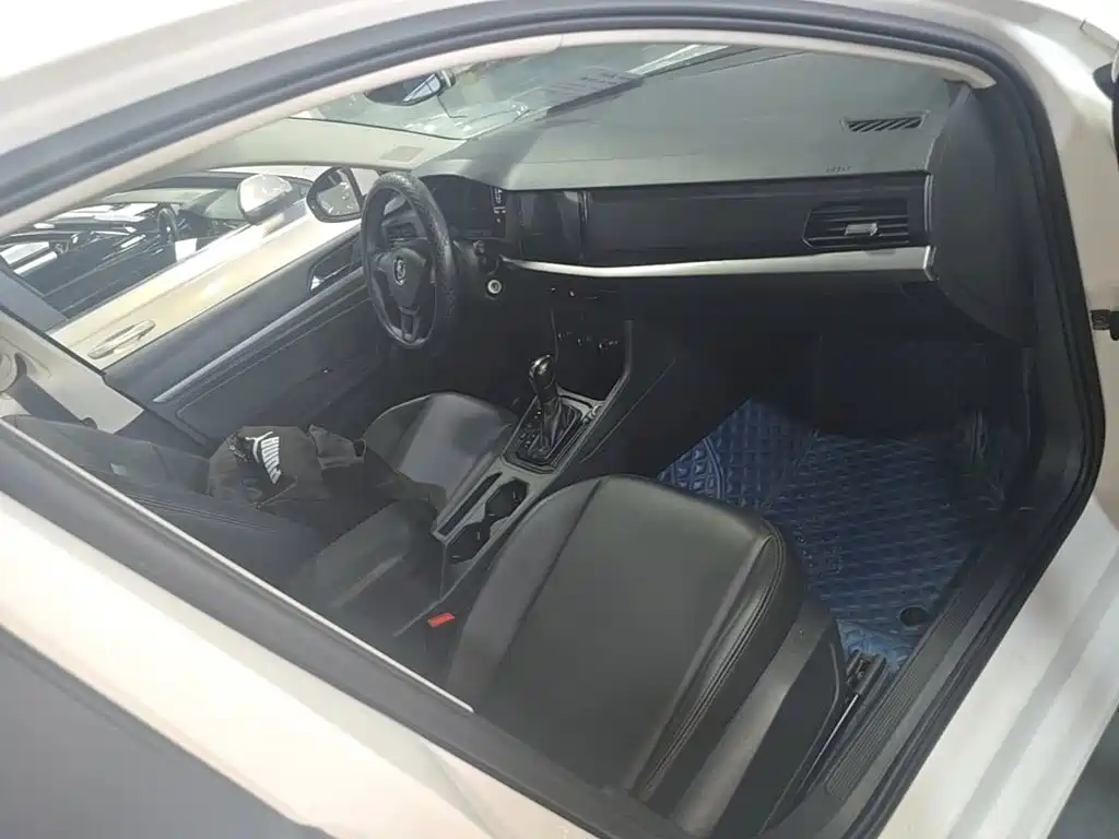 Volkswagen Lavida — миниатюра 25