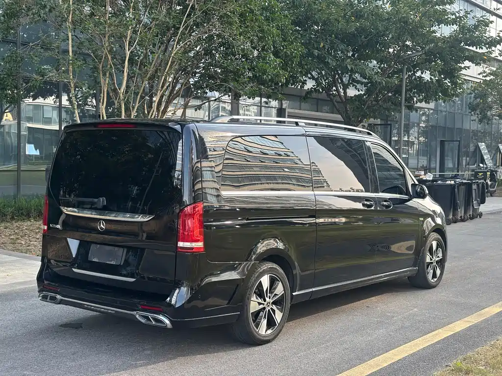 Mercedes-Benz V-Class — миниатюра 4