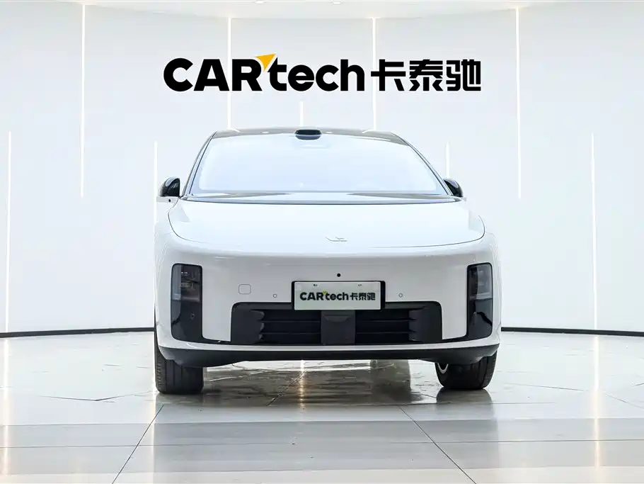 Li Auto i8 2025 Standard