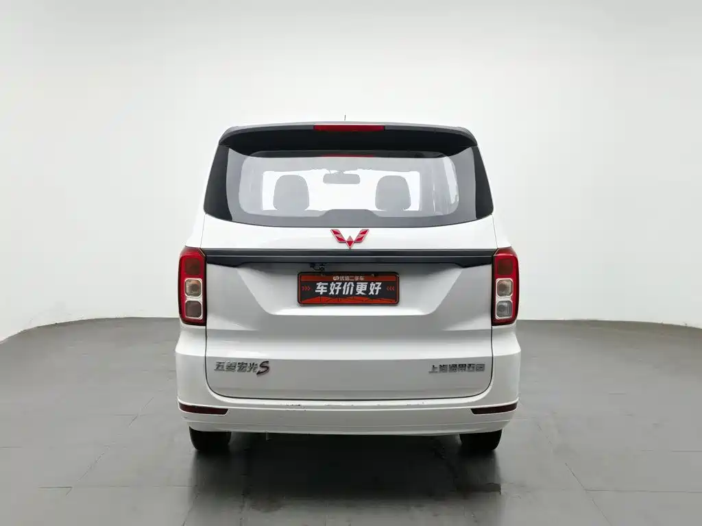 Wuling Hongguang — миниатюра 4