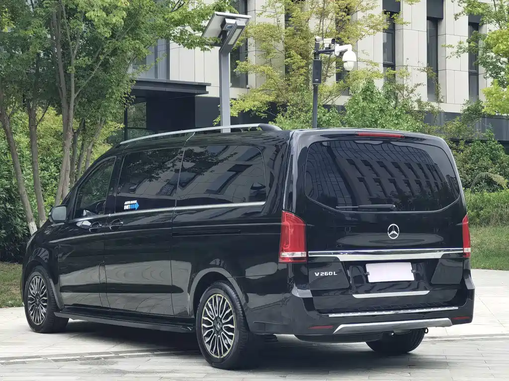 Mercedes-Benz V-Class — миниатюра 5