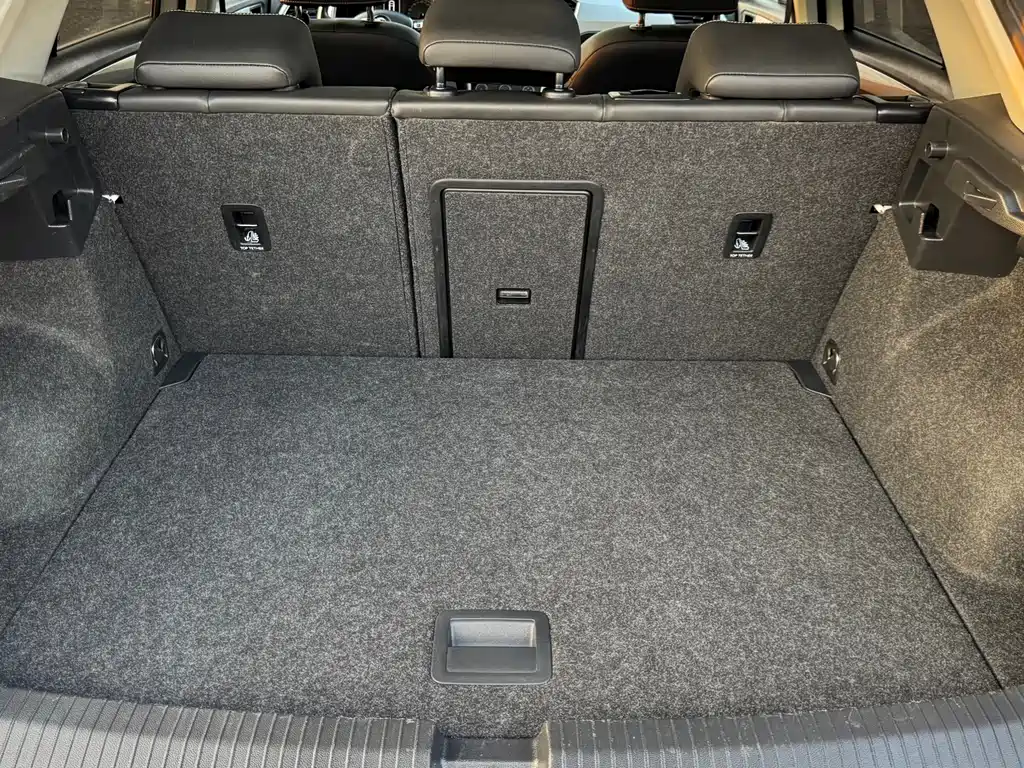 Volkswagen T-Roc — миниатюра 11