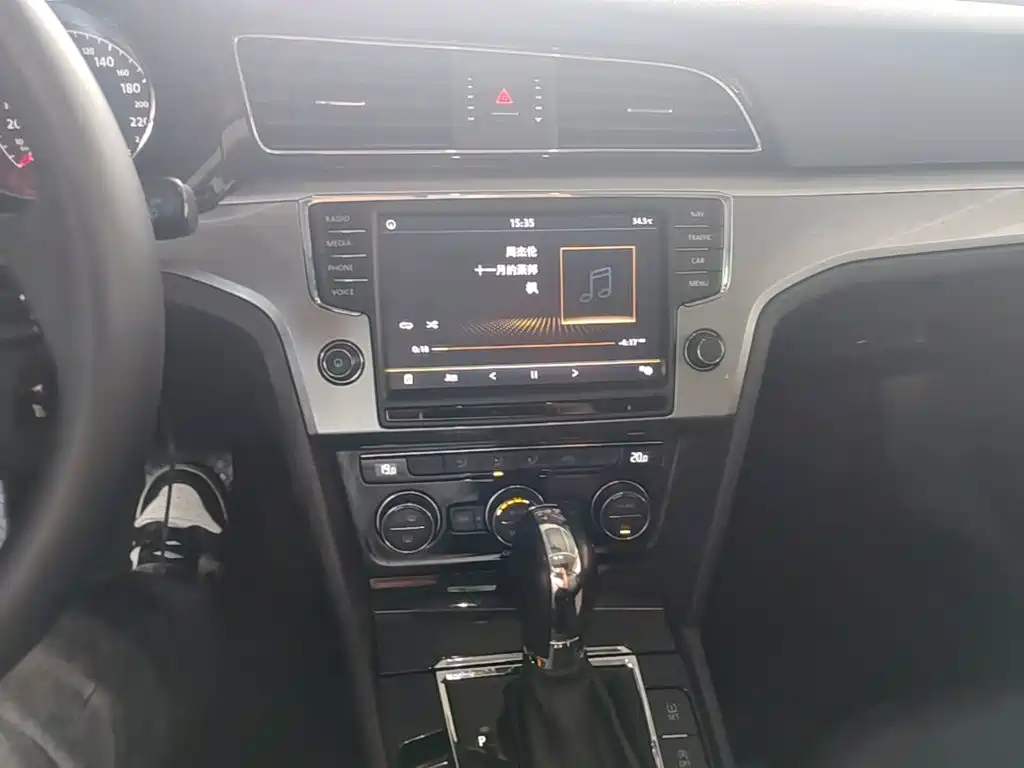Volkswagen Lamando — миниатюра 13