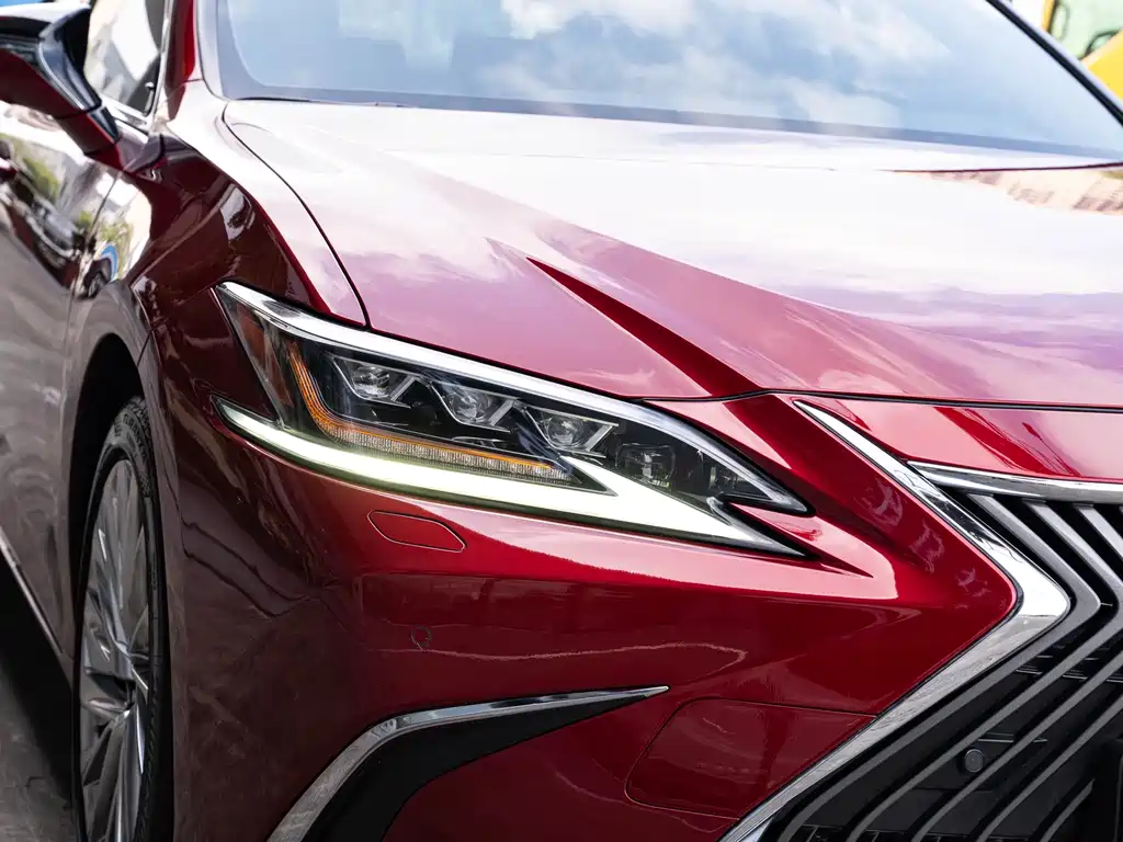 Lexus ES — миниатюра 6