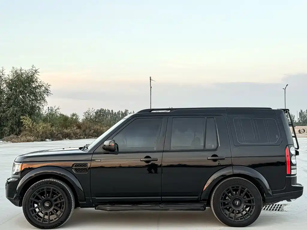 Land Rover Discovery — миниатюра 9