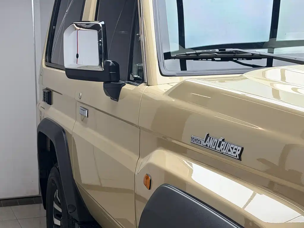 Toyota Land Cruiser — миниатюра 3