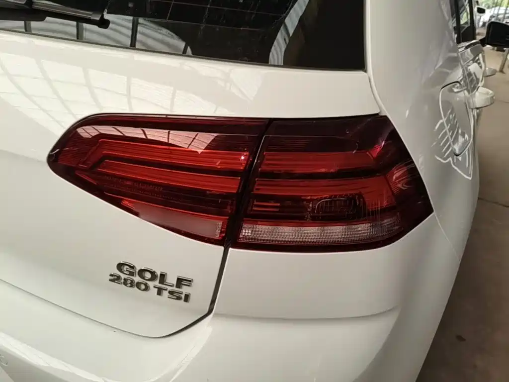 Volkswagen Golf — миниатюра 8