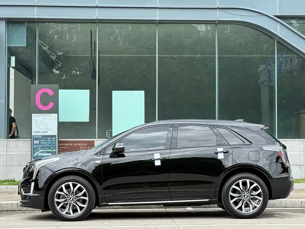 Cadillac XT5 — миниатюра 3