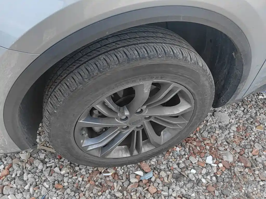 Geely Jia Ji New Energy — миниатюра 23