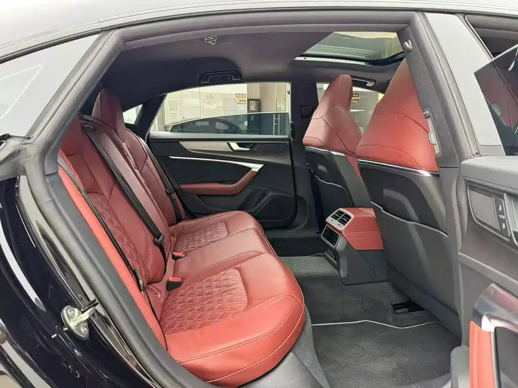 Audi A7L — миниатюра 4
