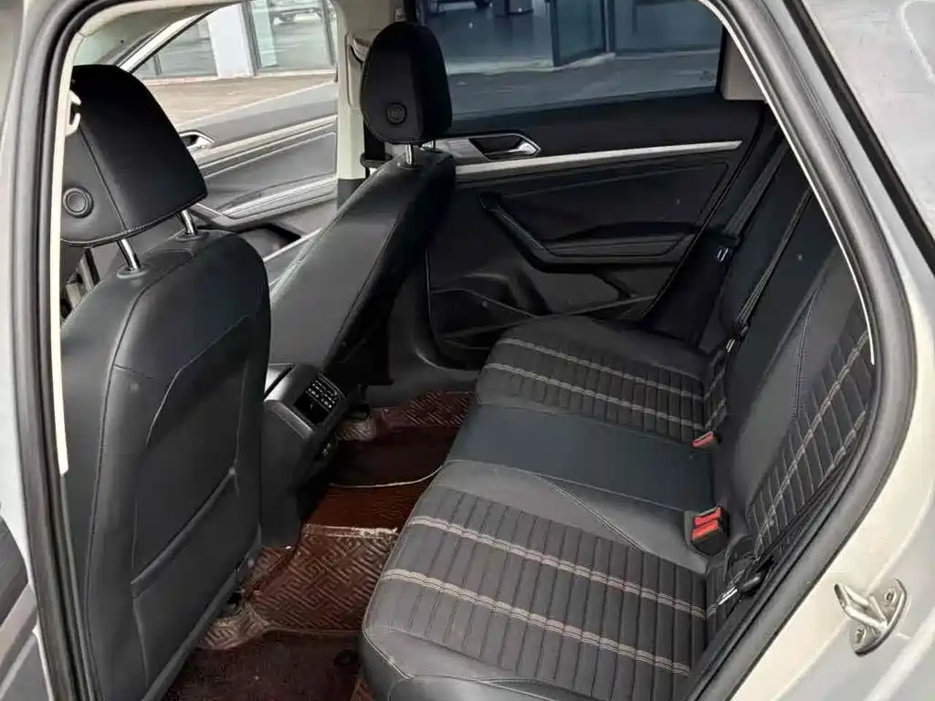 Volkswagen Lavida — миниатюра 9