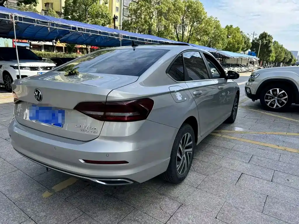 Volkswagen Lavida — миниатюра 4