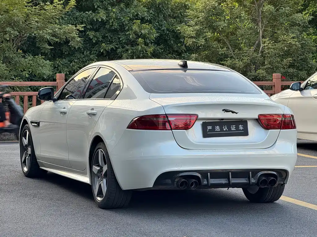 Jaguar XE — миниатюра 4