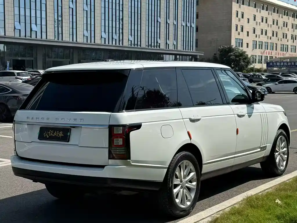 Land Rover Range Rover — миниатюра 12