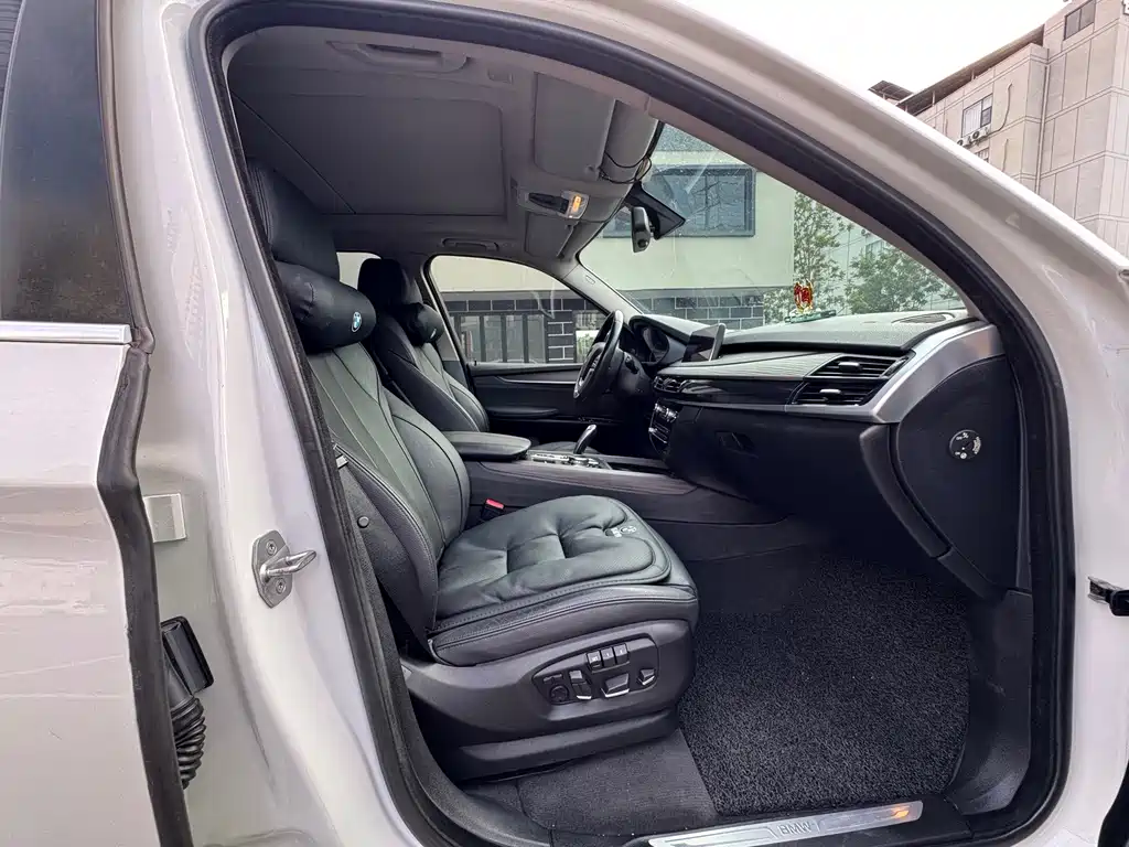 BMW X5 (Import) — миниатюра 14