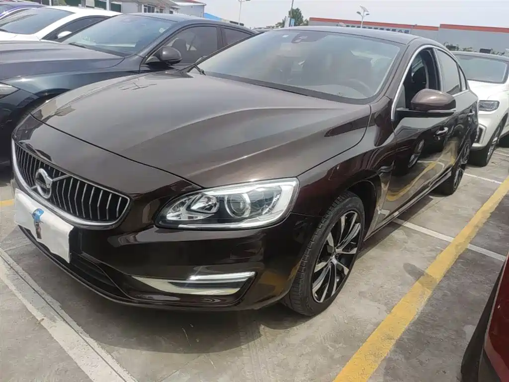 Volvo S60 2019