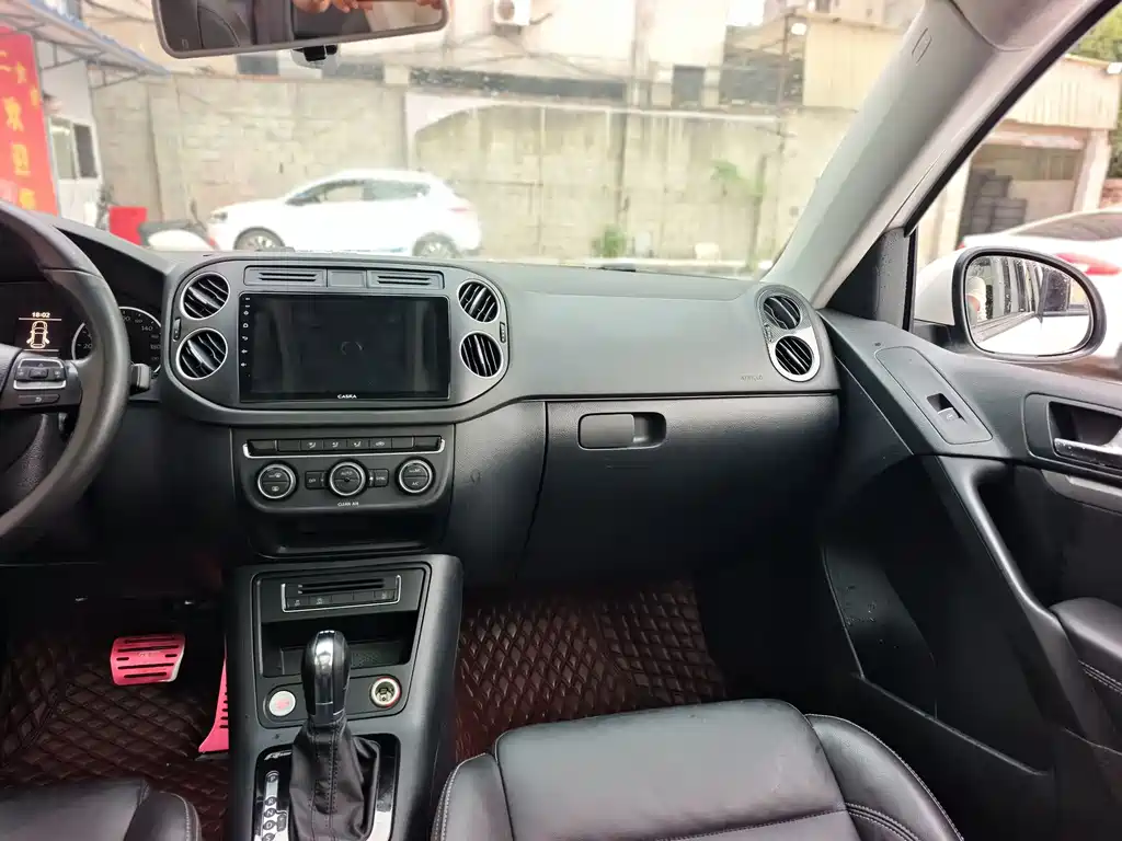 Volkswagen Tiguan — миниатюра 7