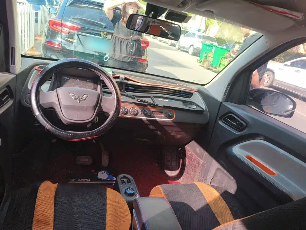 Wuling MINIEV — миниатюра 5