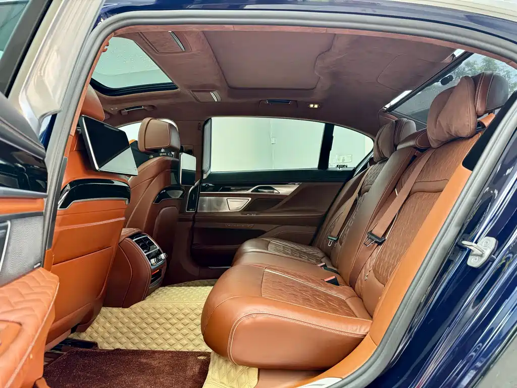 BMW 7 Series 7 2022 740Li xDrive Executive M Sport