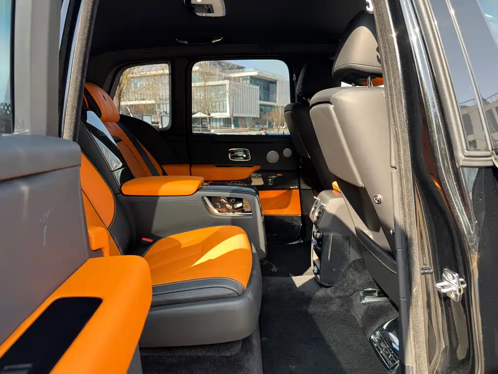 ROLLS-ROYCE CULLINAN