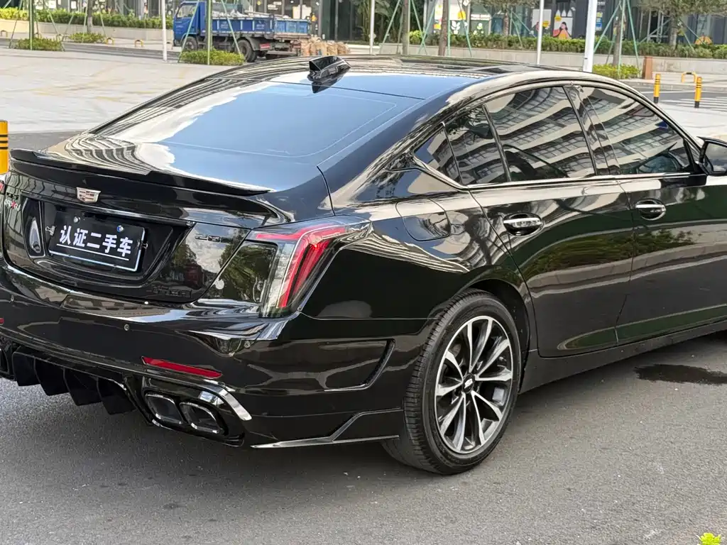 Cadillac CT5 — миниатюра 7