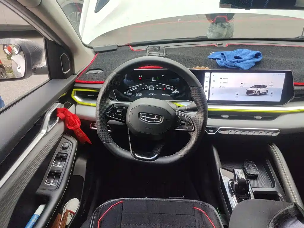 Geely Binyue — миниатюра 3